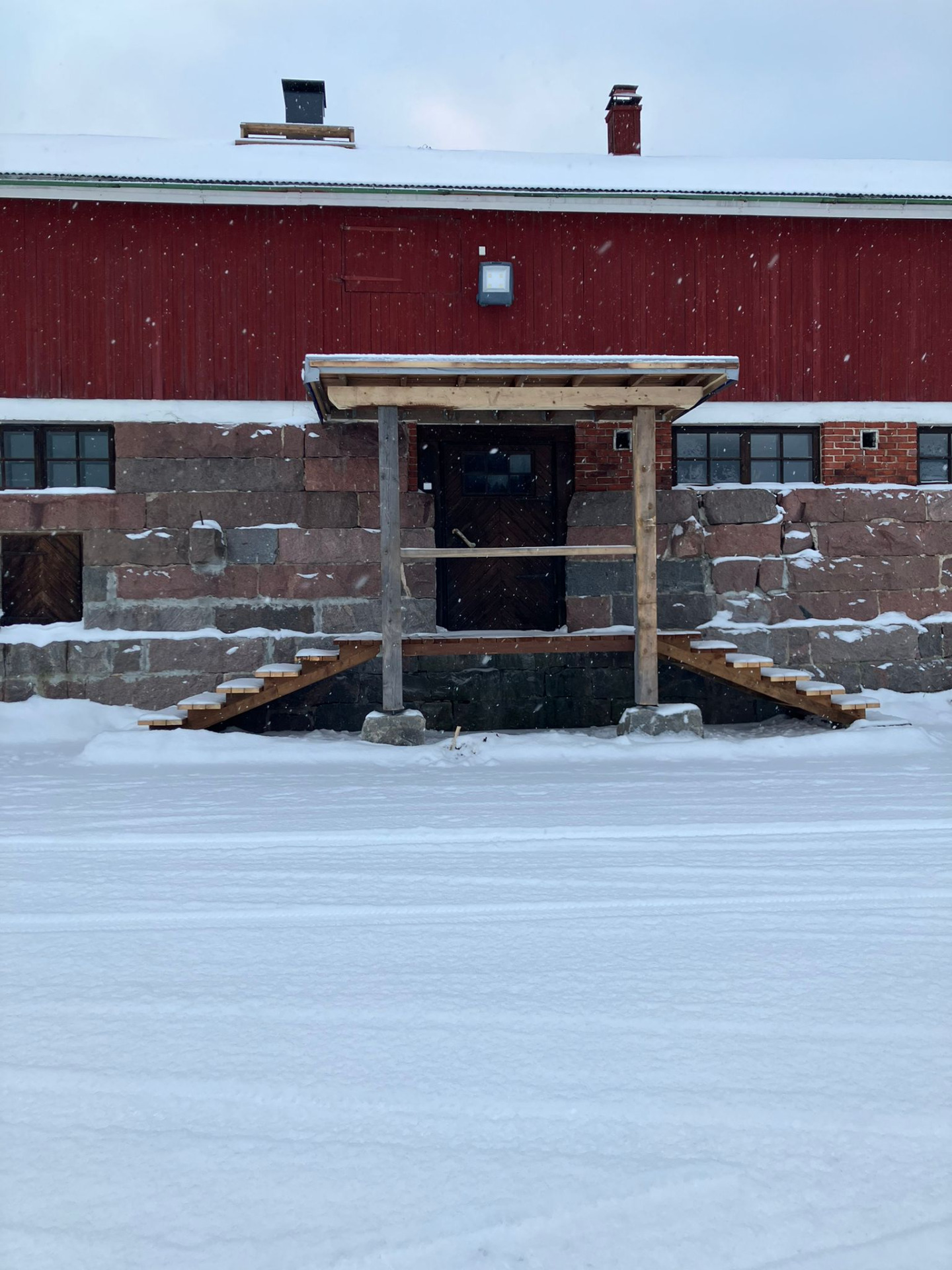 Kahvila sisäänkäynti